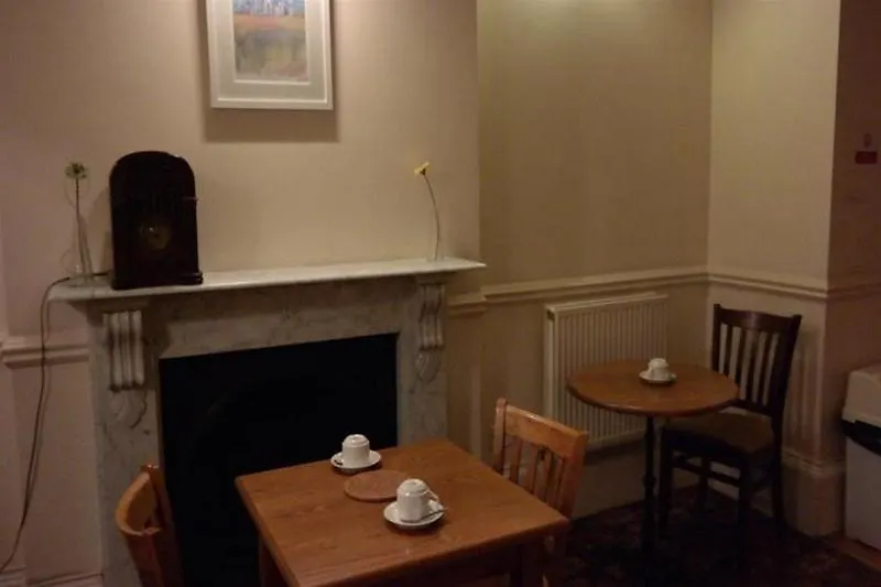 Parade Park Accommodation Bath 2*,